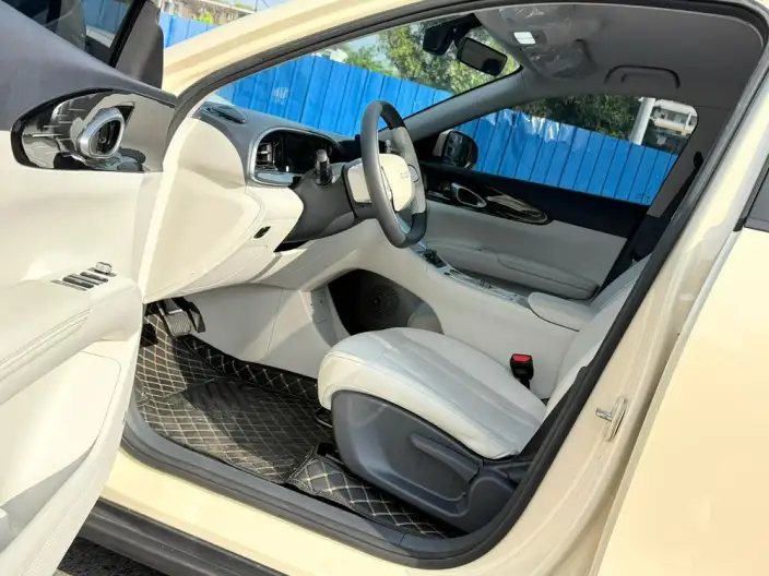 Geely Galaxy StarWish 2025 Model 310km Youth Edition – фото 8