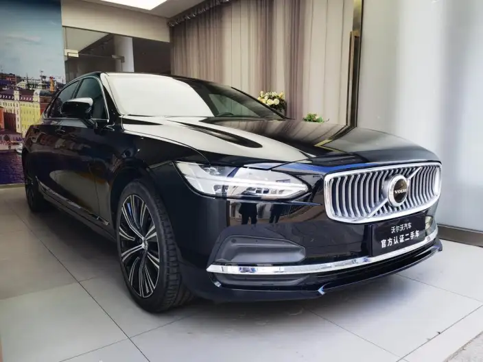 Volvo S90 2025 Model B5 Smart Range Deluxe Edition