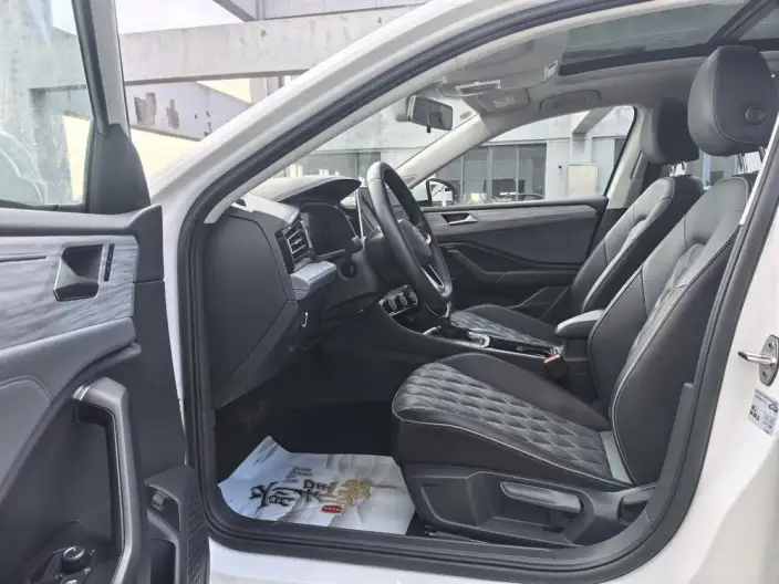Volkswagen Sagitar 2025 Model 300TSI DSG Flying Version – фото 6