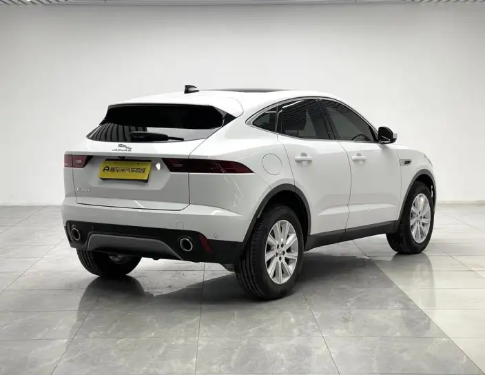 Jaguar E-PACE 2024 Model Youth Sports Edition R-DYNAMIC – фото 7