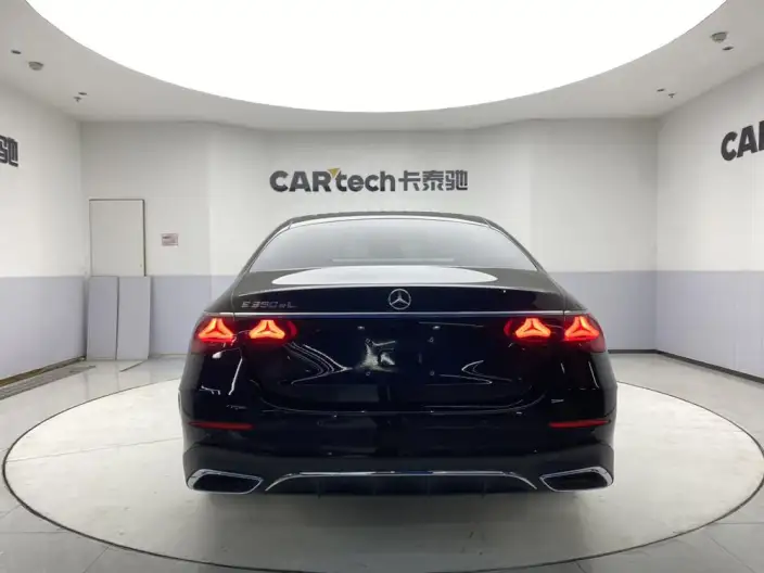 Mercedes-Benz E-Class PHEV 2024 Model E 350 e L Sports sedan – фото 6