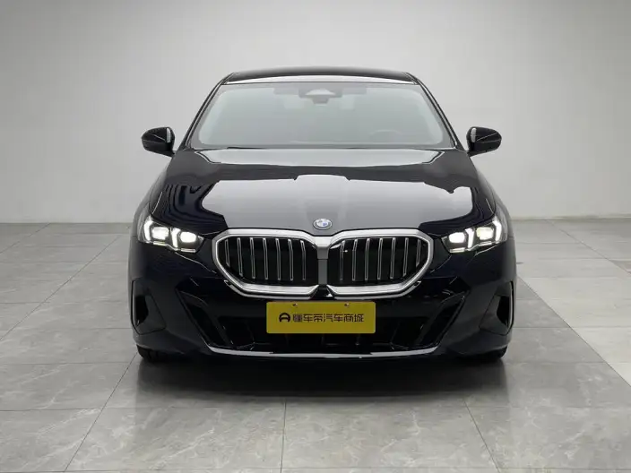 BMW 5 Series Imported 2024 Model 525i M Sports Set – фото 2