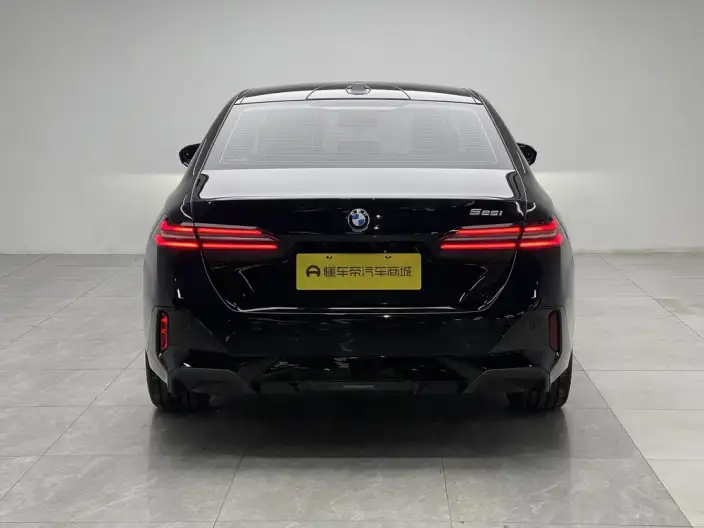 BMW 5 Series Imported 2024 Model 525i M Sports Set – фото 6