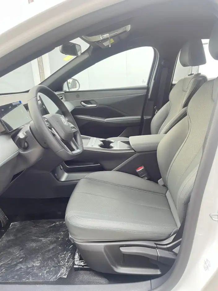 BYD Qin PLUS DM 2026 Model DM-i 128KM Enterprising Model – фото 8