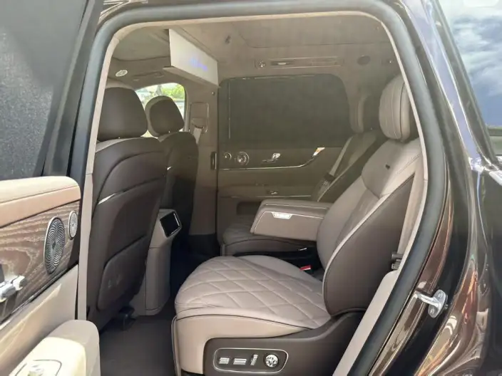 Aito M9 2026 Model Extended Range Ultra VI seat Edition – фото 9