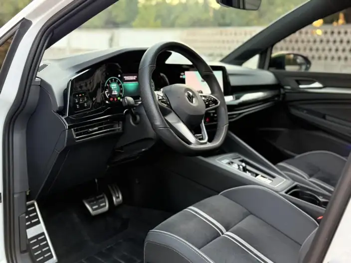 Volkswagen Golf 2021 Model 280TSI DSG R-Line – фото 10