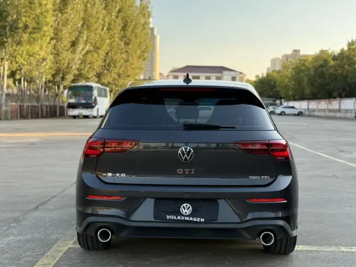 Volkswagen Golf GTI 2021 Model 380TSI DSG GTI – фото 5