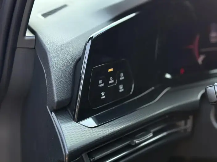 Volkswagen Golf GTI 2021 Model 380TSI DSG GTI – фото 9