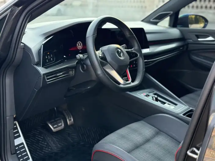 Volkswagen Golf GTI 2021 Model 380TSI DSG GTI – фото 10