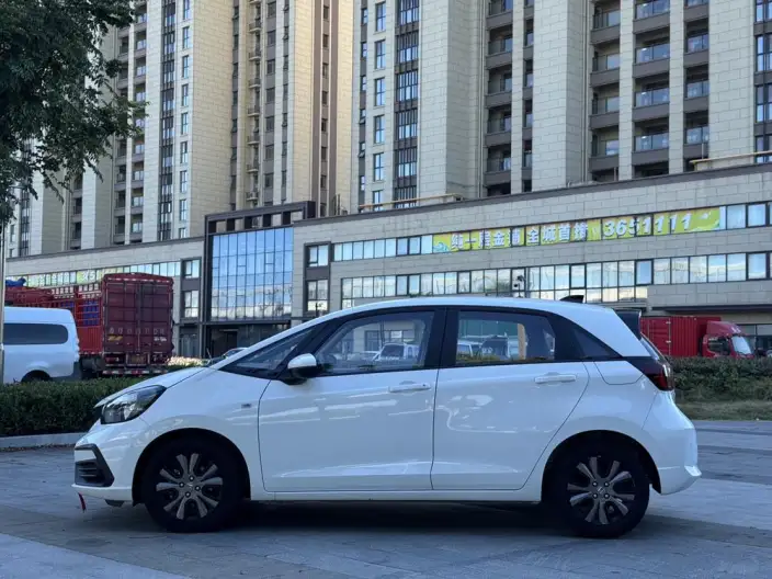 Honda Fit 2022 Model 1.5L CVT Tide Enjoy Skylight Edition – фото 4