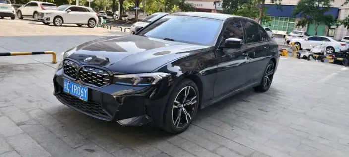 BMW 3 Series 2023 Model 325Li M Sports Set – фото 1