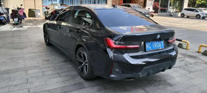 BMW 3 Series 2023 Model 325Li M Sports Set – фото 4