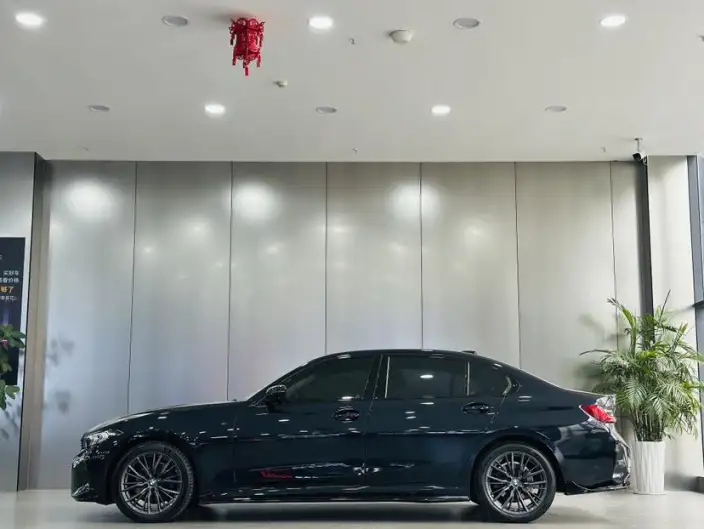 BMW 3 Series 2023 Model 325Li M Sports Night Set – фото 4
