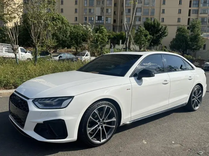 Audi A4 L 2023 Model 40 TFSI quattro Luxury Dynamic Model