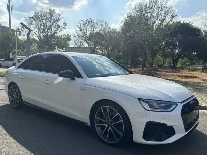 Audi A4 L 2023 Model 40 TFSI quattro Luxury Dynamic Model