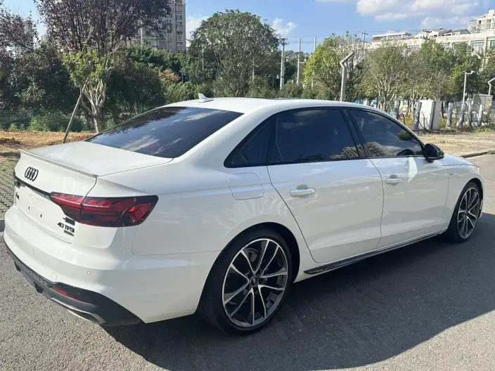 Audi A4 L 2023 Model 40 TFSI quattro Luxury Dynamic Model – фото 7