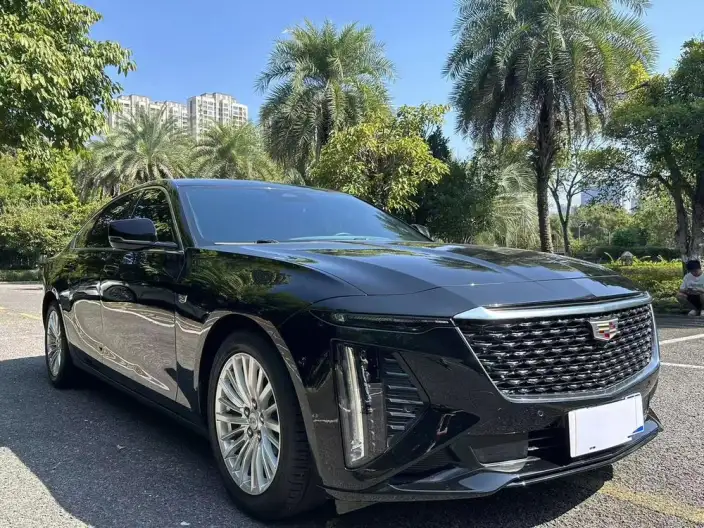 Cadillac CT6 2023 Model 28T Fashion Model