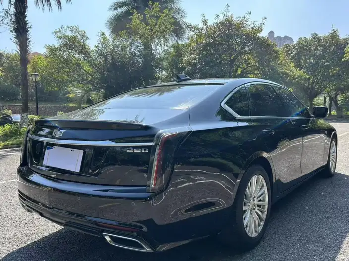 Cadillac CT6 2023 Model 28T Fashion Model – фото 7