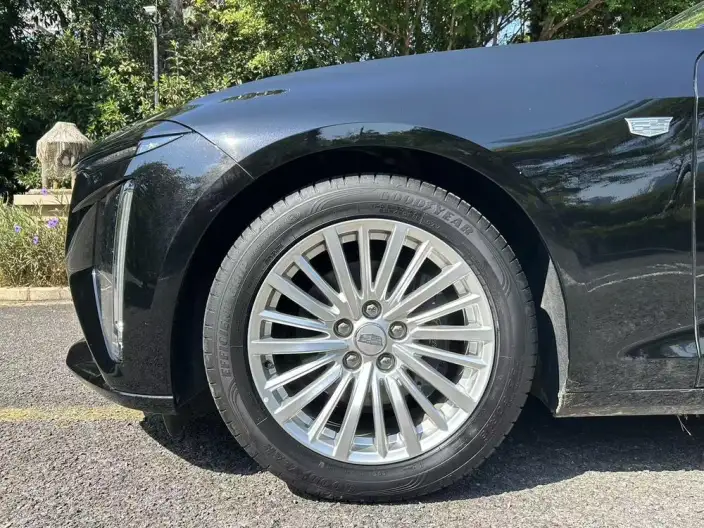 Cadillac CT6 2023 Model 28T Fashion Model – фото 9