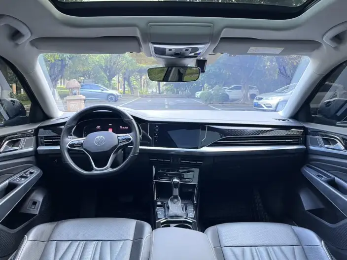Volkswagen Passat 2023 Model Facelift 330TSI Deluxe Edition – фото 8