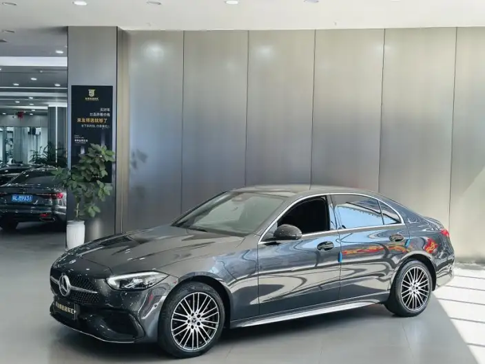 Mercedes-Benz C-Class 2025 Model C 260 L Sports Edition – фото 1