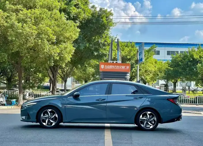 Hyundai Ioniq 2022 Model 1.5L CVT TOP Ultimate Edition