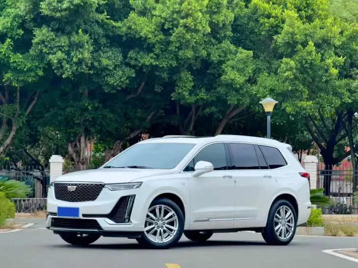 Cadillac XT6 2022 Model 2.0T VII seat 2WD Luxury Model – фото 1