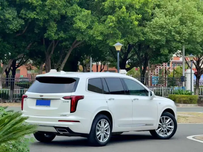 Cadillac XT6 2022 Model 2.0T VII seat 2WD Luxury Model – фото 5