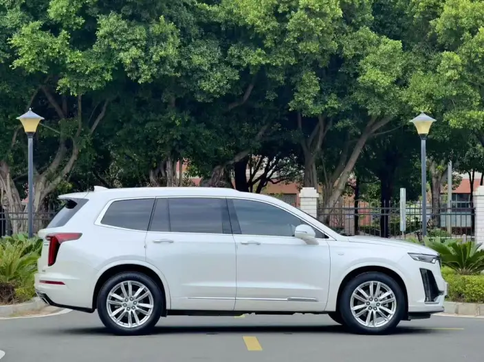 Cadillac XT6 2022 Model 2.0T VII seat 2WD Luxury Model – фото 6