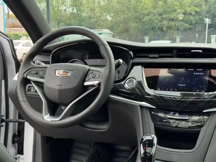 Cadillac XT6 2022 Model 2.0T VII seat 2WD Luxury Model – фото 7