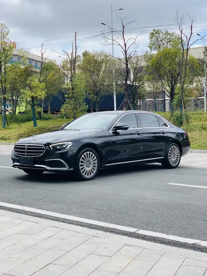 Mercedes-Benz E-Class 2023 Model Facelift E 300 L Luxury Model sedan – фото 1