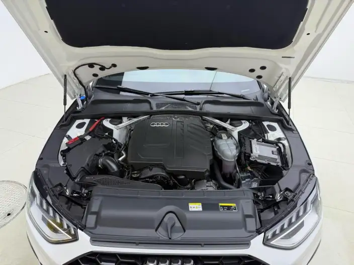 Audi A4 L 2024 Model 40 TFSI Luxury Dynamic Model – фото 10
