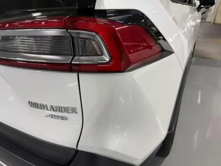 Toyota Wildlander 2023 Model 2.0L 4WD Luxury PLUS Edition – фото 8