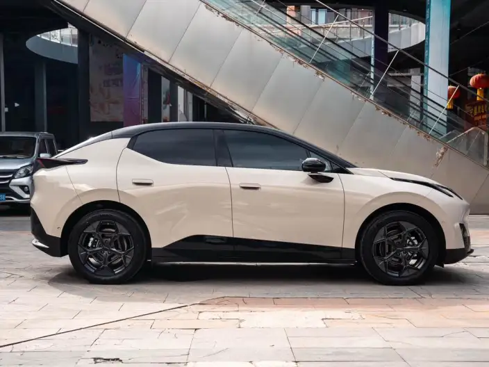 Lynk & Co 20 2025 Model Z20 530km Rear Drive Pro – фото 7