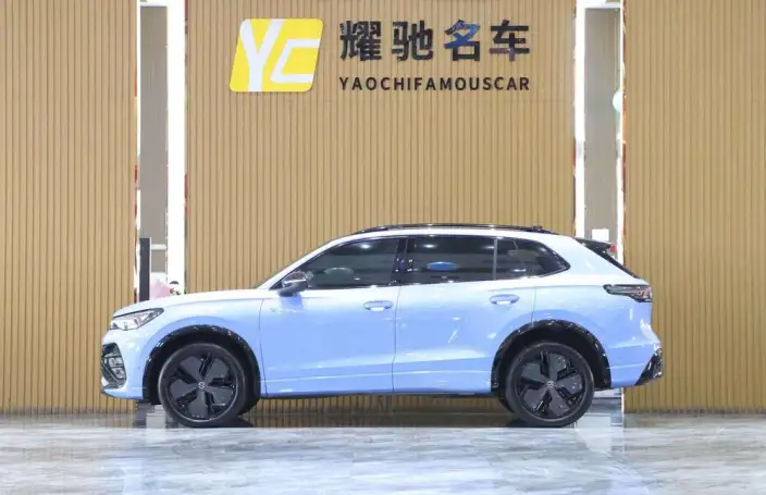 Volkswagen Tiguan L 2024 Model Pro 380TSI 4WD R-Line Zhizun Edition – фото 3