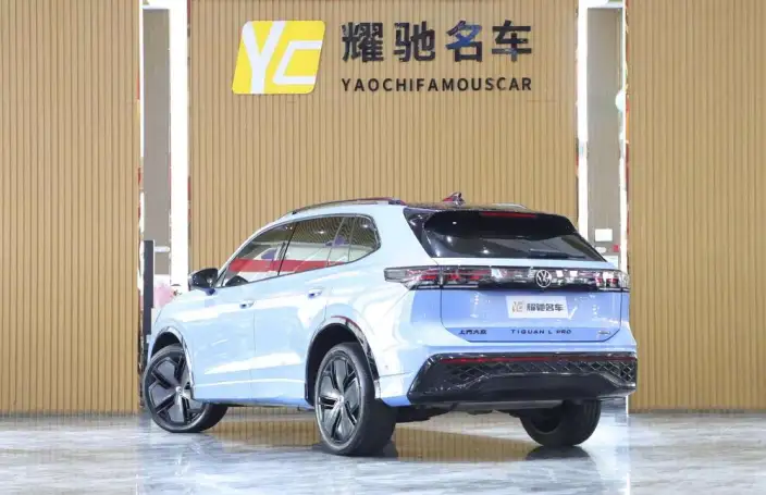Volkswagen Tiguan L 2024 Model Pro 380TSI 4WD R-Line Zhizun Edition – фото 4
