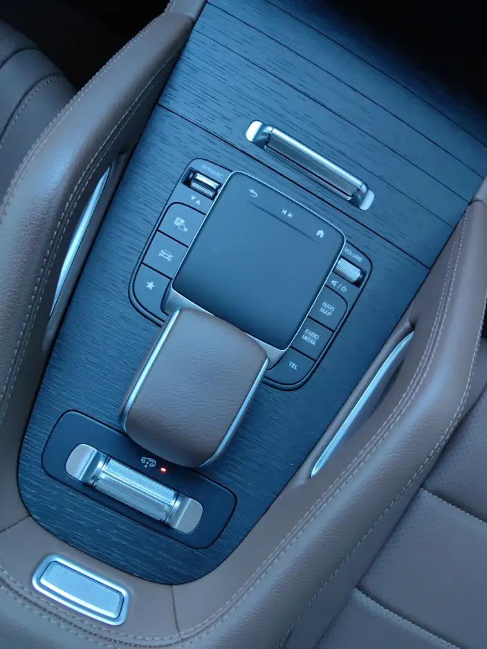 Mercedes-Benz GLE Imported 2025 Model GLE 450 4MATIC Luxury Model – фото 9