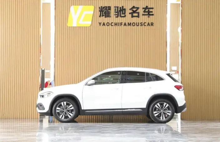 Mercedes-Benz GLA 2023 Model Facelift GLA 200 – фото 3