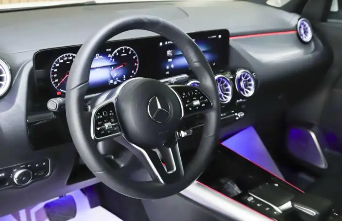 Mercedes-Benz GLA 2023 Model Facelift GLA 200 – фото 9