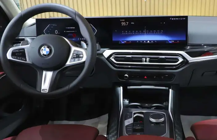 BMW 3 Series 2023 Model 325i M Sports Night Set – фото 8