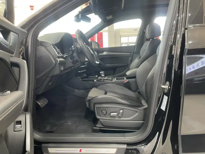 Audi Q5L 2023 Model 40T Luxury Dynamic Model – фото 8