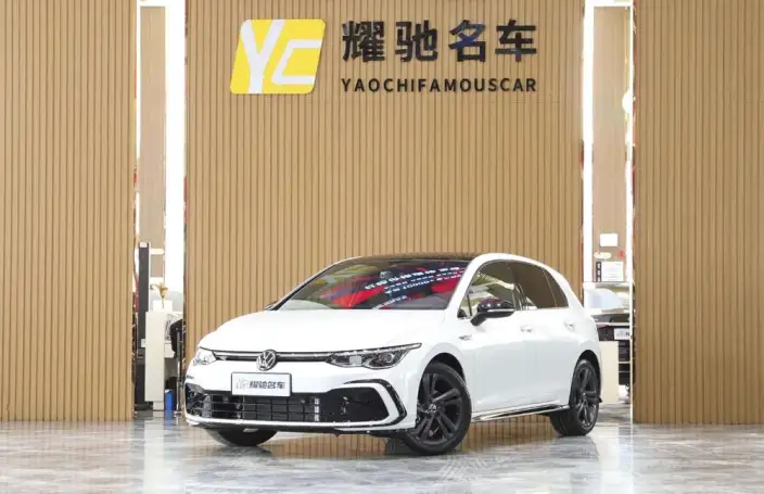 Volkswagen Golf 2023 Model Facelift 280TSI DSG R-Line Lite – фото 1