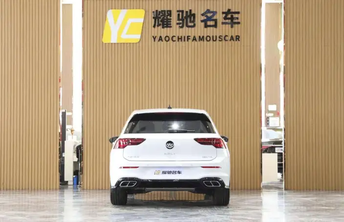 Volkswagen Golf 2023 Model Facelift 280TSI DSG R-Line Lite – фото 5