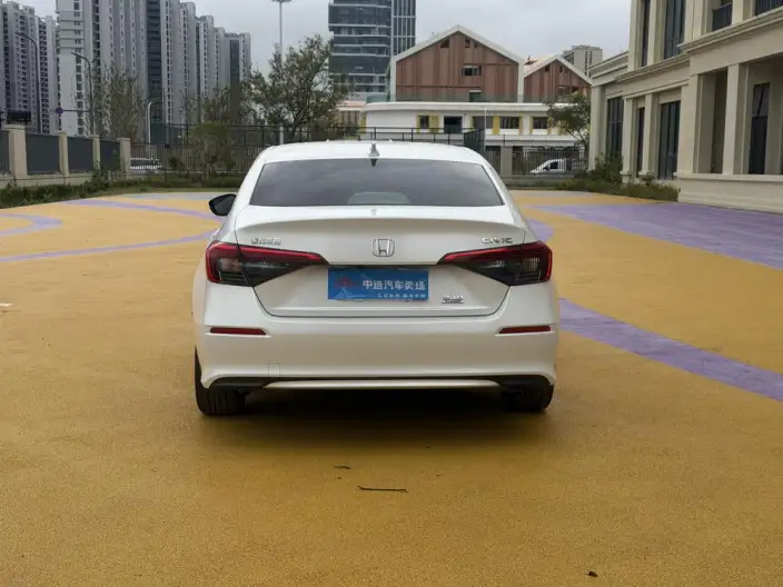 Honda Civic 2022 Model 240TURBO CVT Dynamic Edition – фото 5