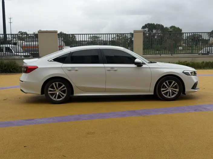 Honda Civic 2022 Model 240TURBO CVT Dynamic Edition – фото 7