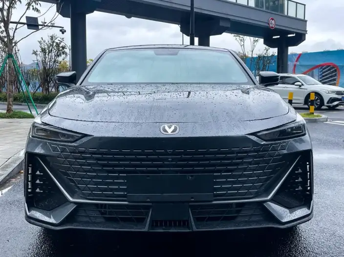 Changan UNI-V 2023 Model 1.5T Exclusive Model