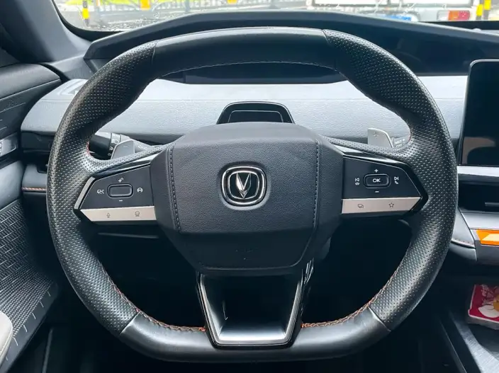 Changan UNI-V 2023 Model 1.5T Exclusive Model – фото 9