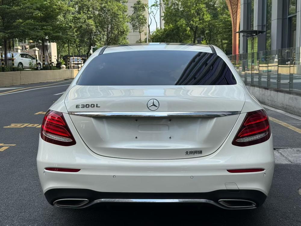 Mercedes-Benz E-Class 2020 E 260 L Sport – фото 4