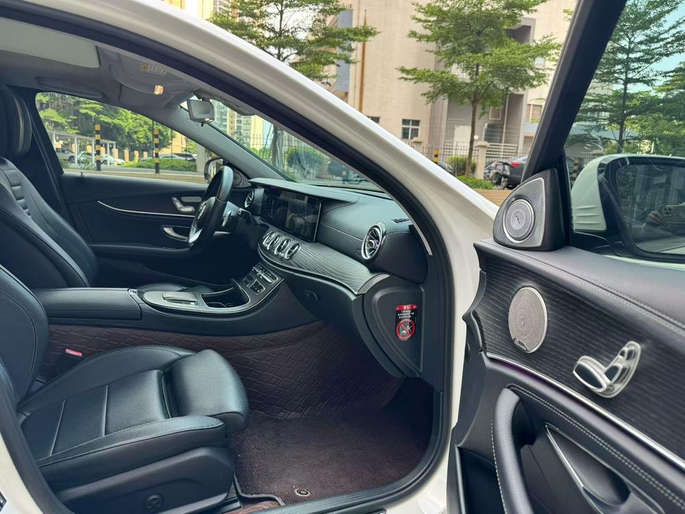 Mercedes-Benz E-Class 2020 E 260 L Sport – фото 6