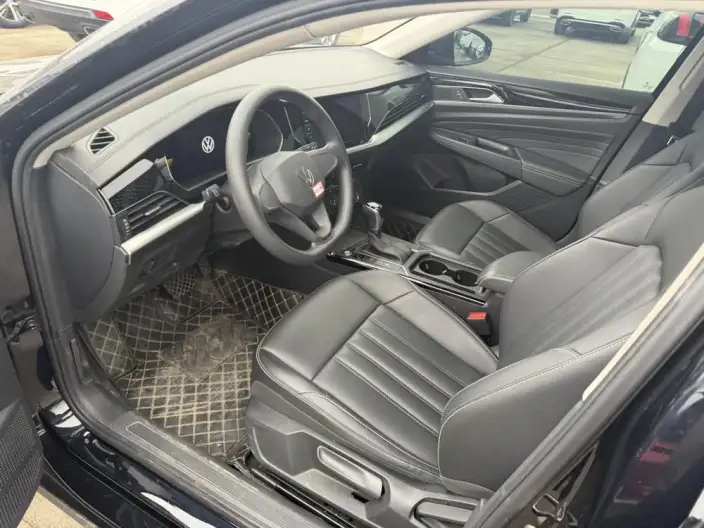 Volkswagen Passat 2022 Model 280TSI Business Edition – фото 10